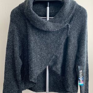 Tildon Wrap sweater